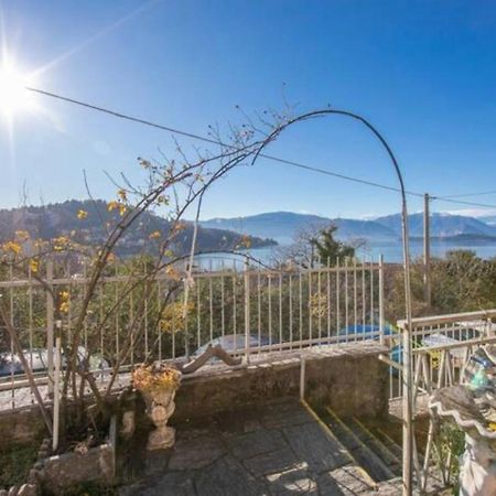 Apartment With View Lake Maggiore/Laveno Mombello ภายนอก รูปภาพ