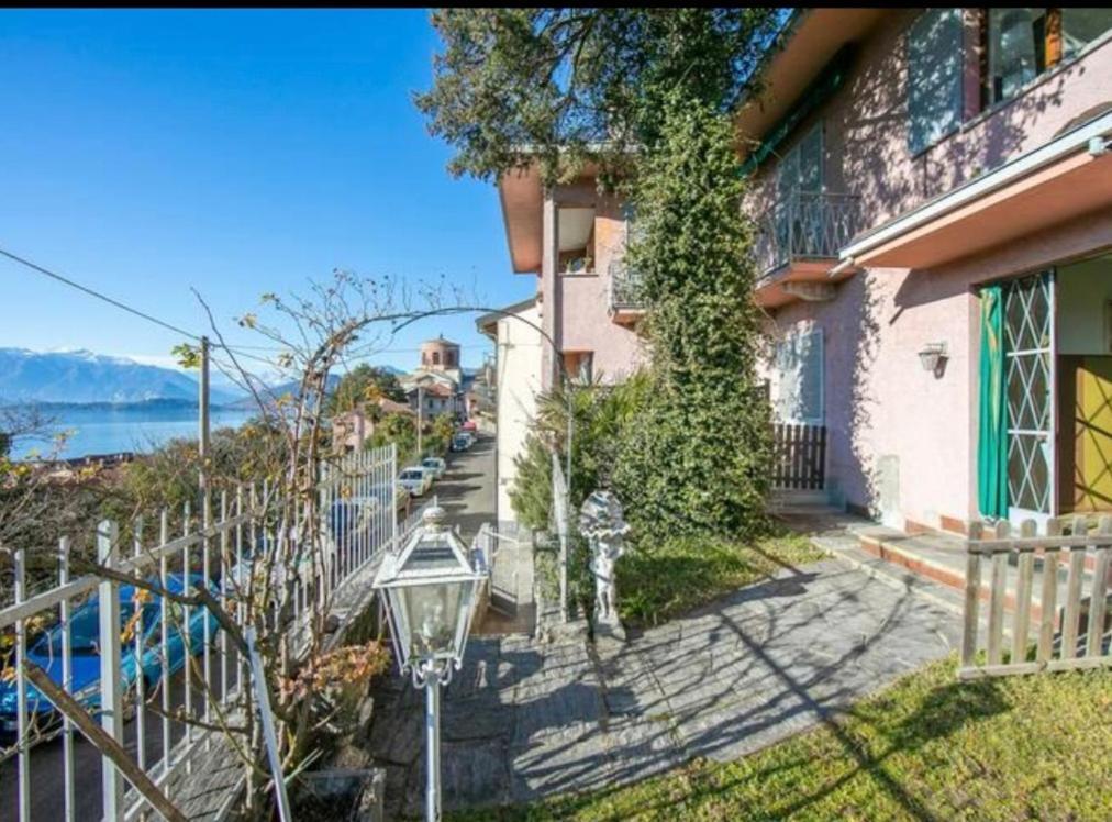 Apartment With View Lake Maggiore/Laveno Mombello ภายนอก รูปภาพ