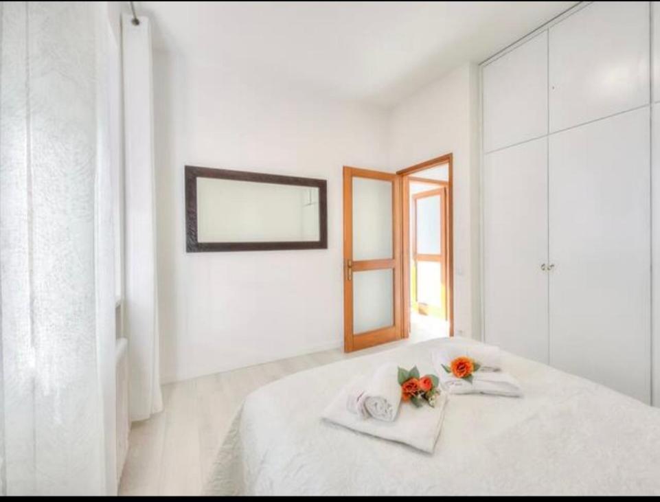 Apartment With View Lake Maggiore/Laveno Mombello ภายนอก รูปภาพ